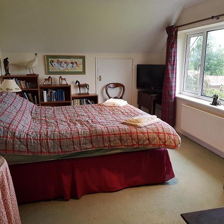เฮาส์ ออน เดอะ ฮิล Bed & Breakfast Little Massingham ภายนอก รูปภาพ
