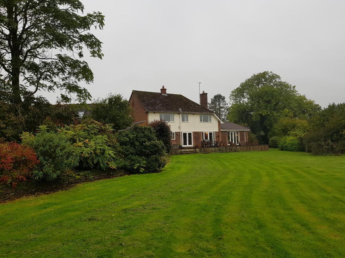 เฮาส์ ออน เดอะ ฮิล Bed & Breakfast Little Massingham ภายนอก รูปภาพ